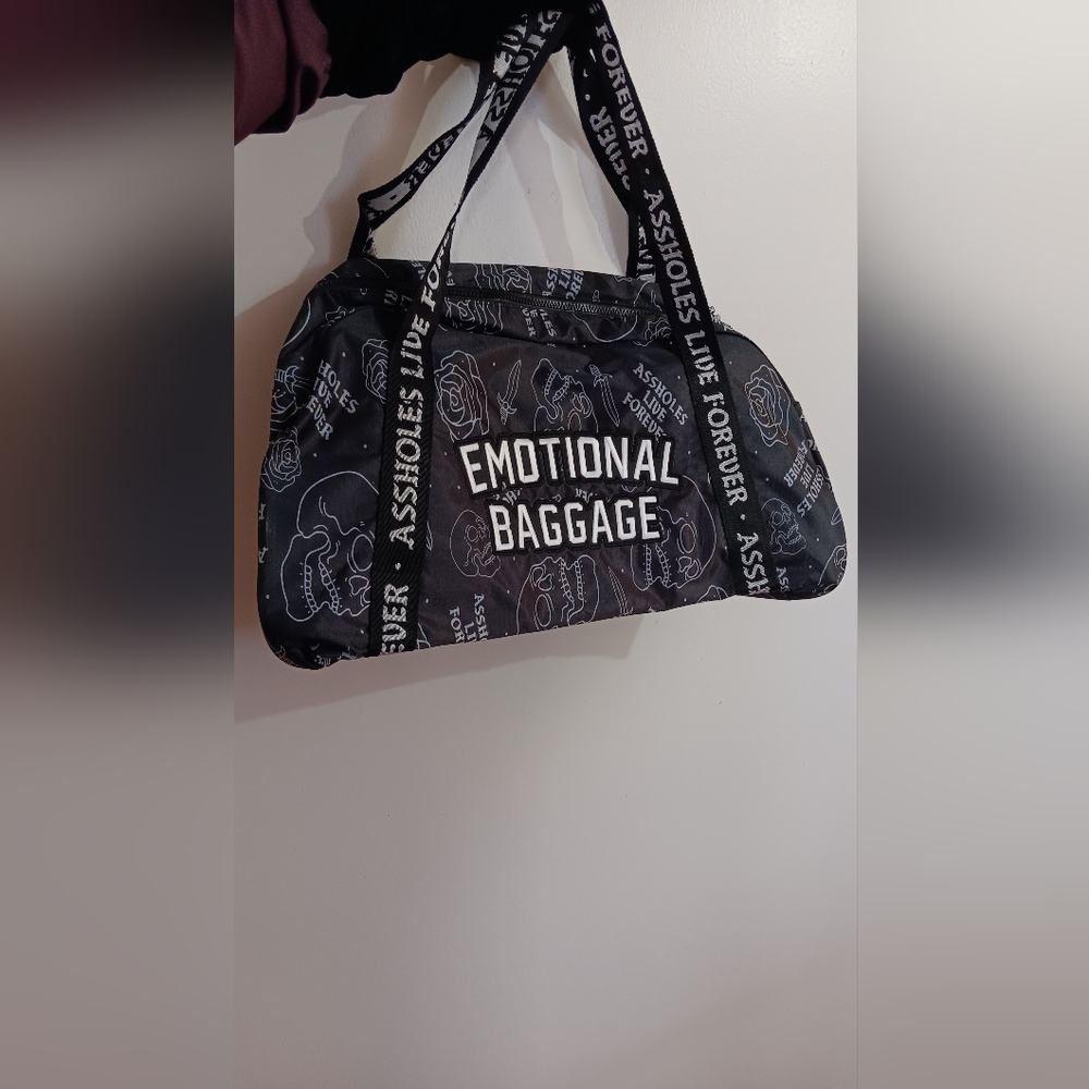 ALF Emotional Baggage Graphic Duffle Bag (NWOT) - Picture 4 of 7